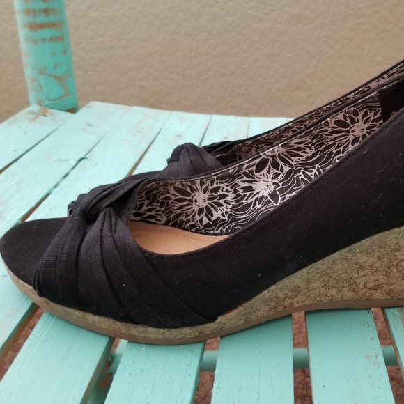 Womans wedges - Picture 3 of 6